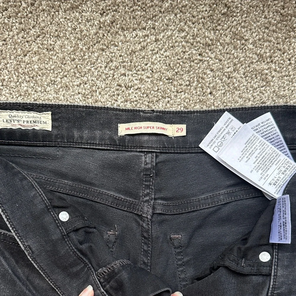 Levi's Black Ripped Skinny Jeans - Picture 3 of 5